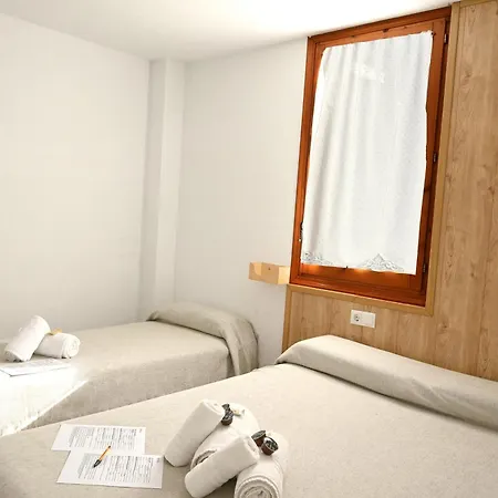 Affittacamere Habitacions La Coma De 3*